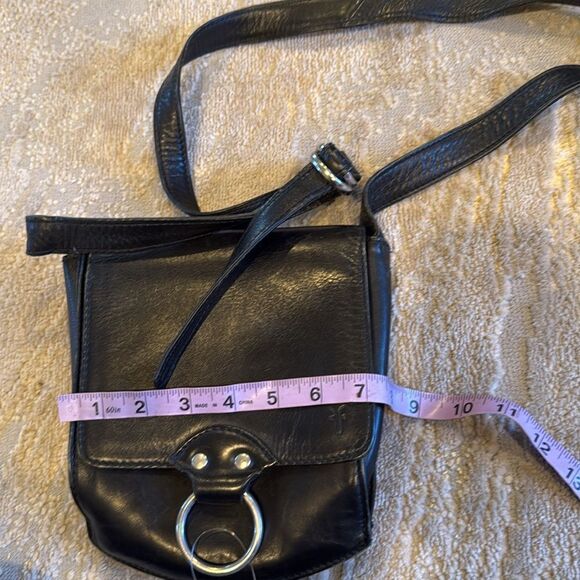 Vintage Black full grain leather frye small crossbody bag with adjustable strap - Picture 9 of 11